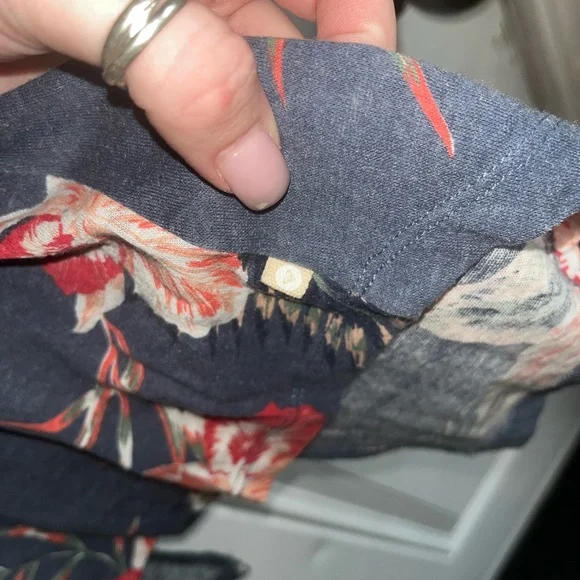 Roxy | Floral Tank - Picture 3 of 6